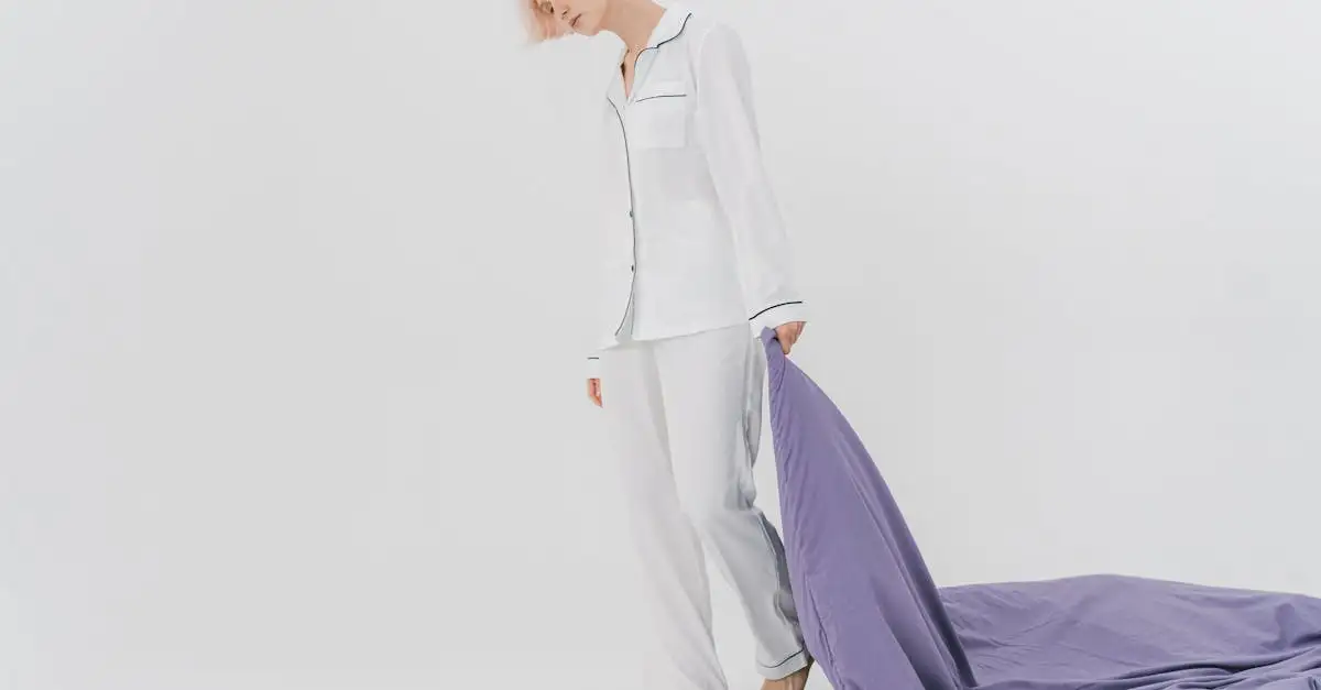 Pyjama en Satin pour Femme : Confort et Élégance